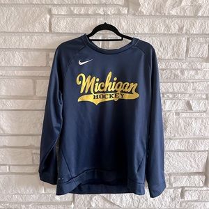 University of Michigan authentic hockey sweatshirt - size L